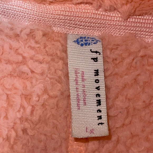 💕Host Pick💕 Free People movement fleece cropped jacket - Picture 4 of 5